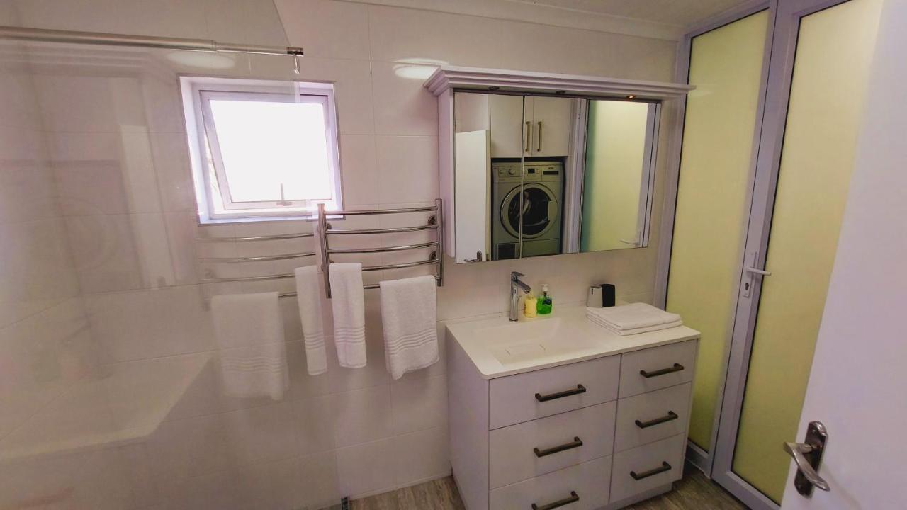 Nautilus 2 Bedroom Self-Catering Apartment 스바코프문트 외부 사진